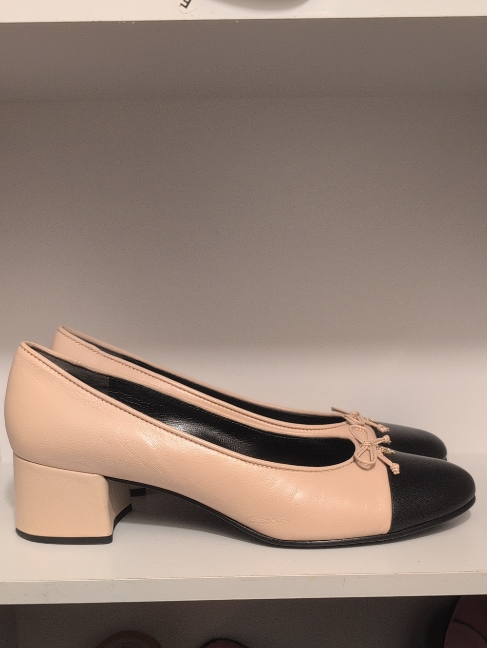 Tory Burch Nude and Black Block Heel Pumps with Bow